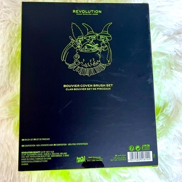 the Simpsons Treehouse of Horror makeup brushes - Picture 2 of 3